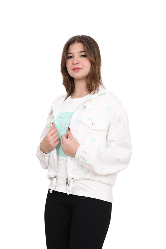 جاكيت هودي أبيض قصير بطبعات نجوم + تيشيرت تحفيزي